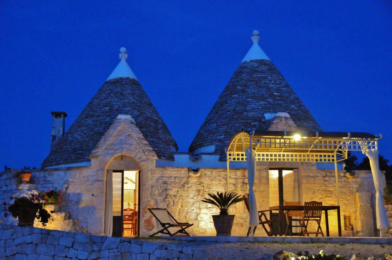 Trulli Vules Aparthotel Остуни Екстериор снимка